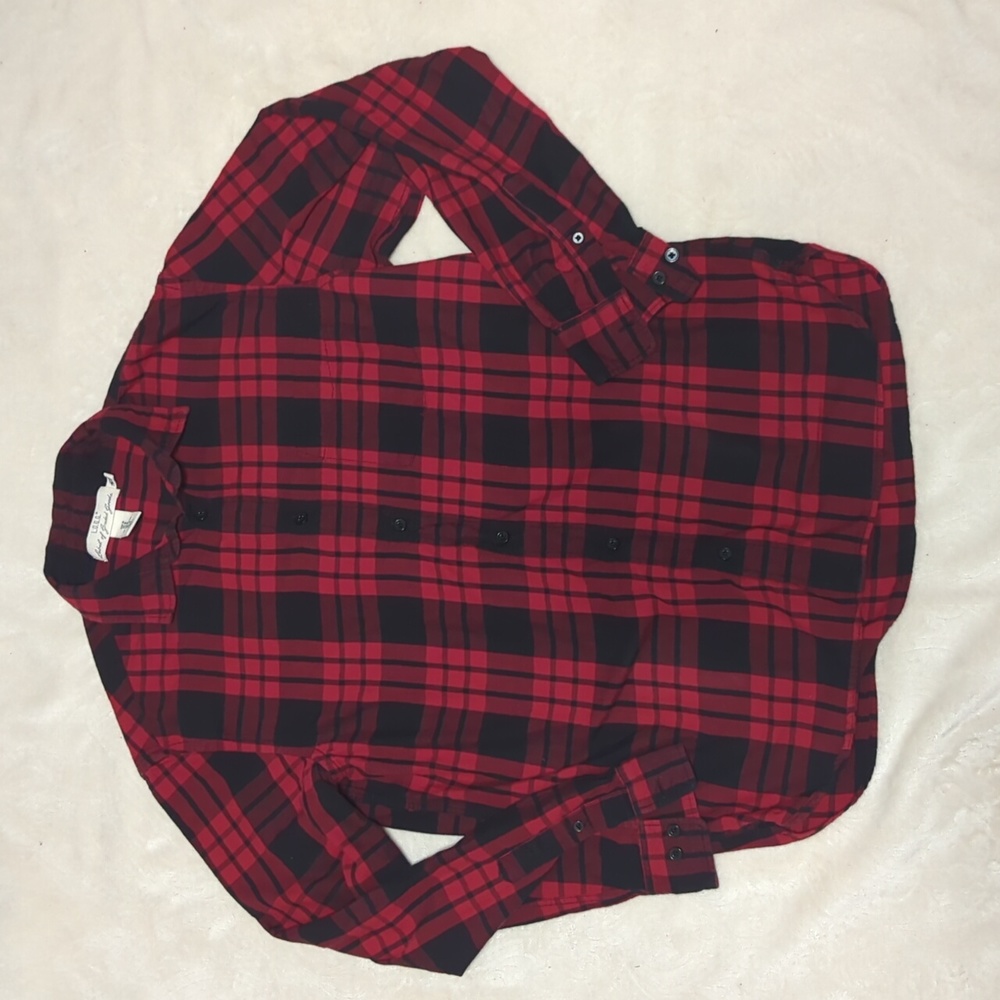H&M men's flannel shirt size medium Black And Red Plaid